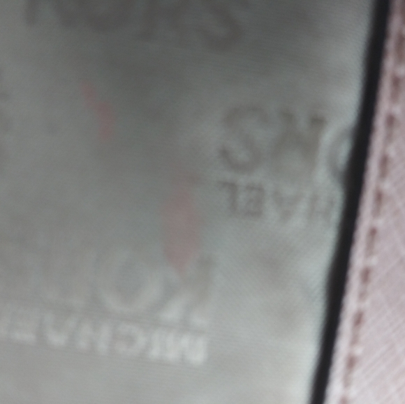 MICHAEL Michael Kors Blush Crossbody #OD-1610 - Picture 12 of 16